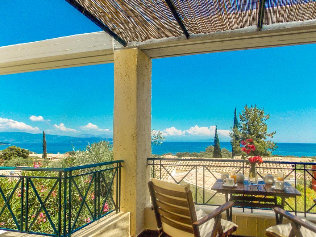 Manto On The Beach Apartments Barbati Esterno foto