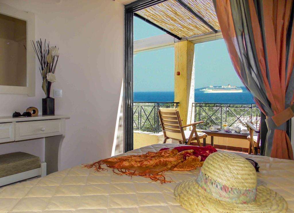 Manto On The Beach Apartments Barbati Esterno foto