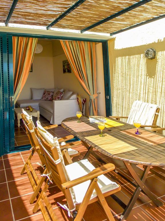 Manto On The Beach Apartments Barbati Esterno foto