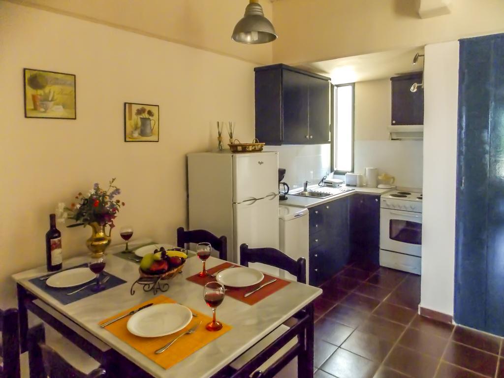 Manto On The Beach Apartments Barbati Esterno foto