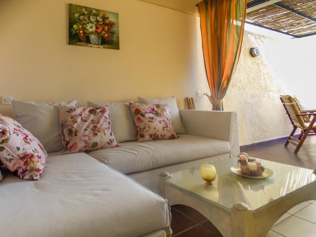 Manto On The Beach Apartments Barbati Esterno foto