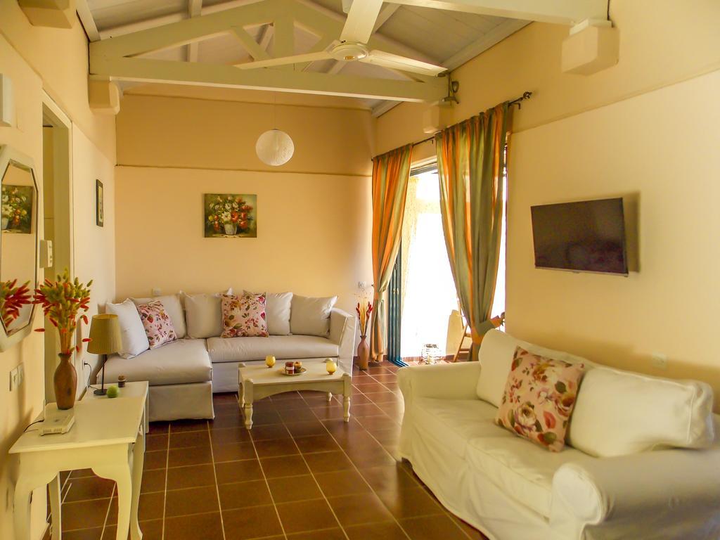 Manto On The Beach Apartments Barbati Esterno foto