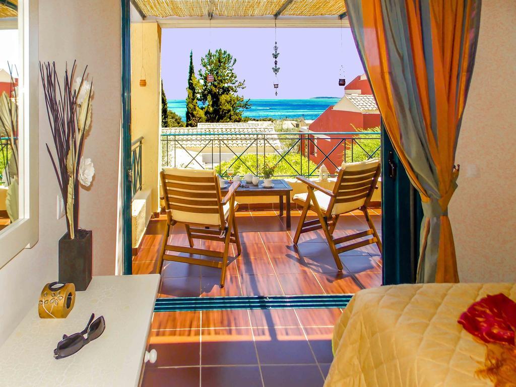 Manto On The Beach Apartments Barbati Esterno foto
